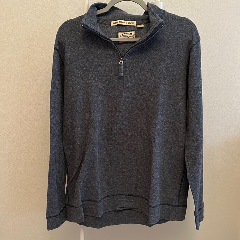 Washed stoned and beaten men’s sweater